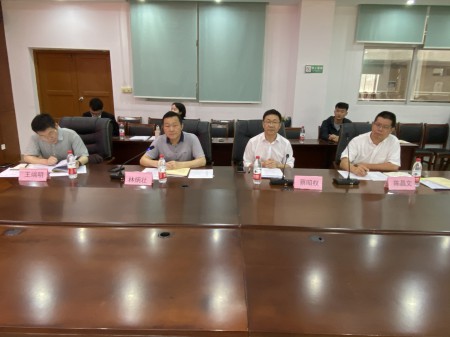 1618559410358626.jpg 答辩专家组.jpg